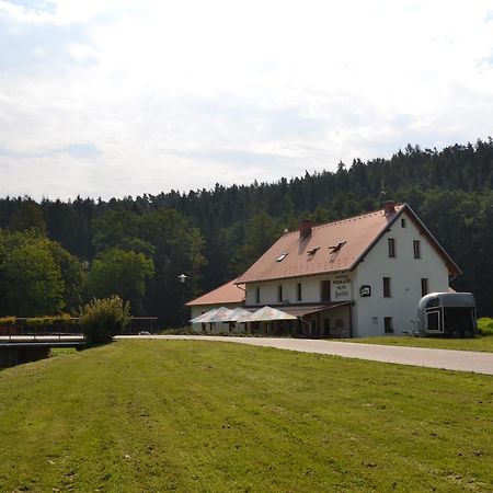Podskalni Mlyn Hotel Ostopovice Екстериор снимка